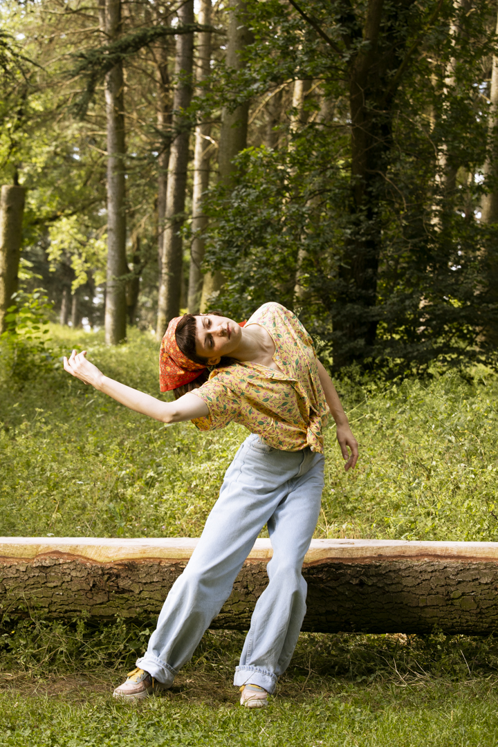 danseuse dans un parc à Lyon